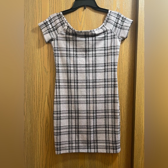 Popular21 Purple Plaid Mini Dress - Picture 3 of 6